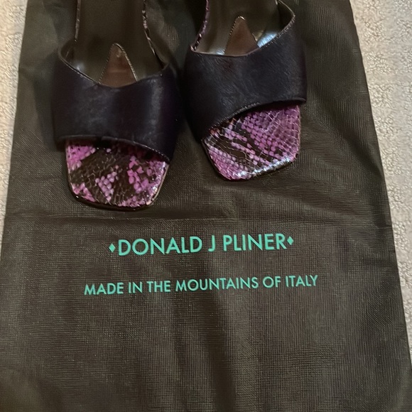 Purple fur snakeskin Donald Pliner slides - Picture 9 of 9